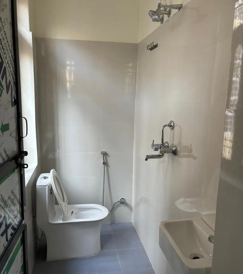 ホームステイ Pipewalas House バラナシ インド