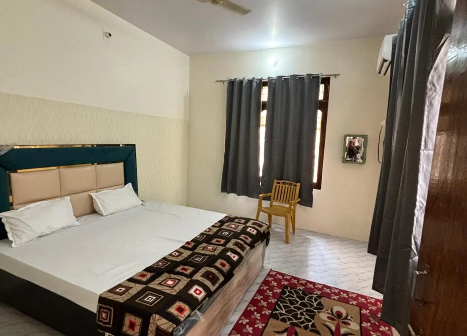 Pansiyon Pipewalas House Varanasi