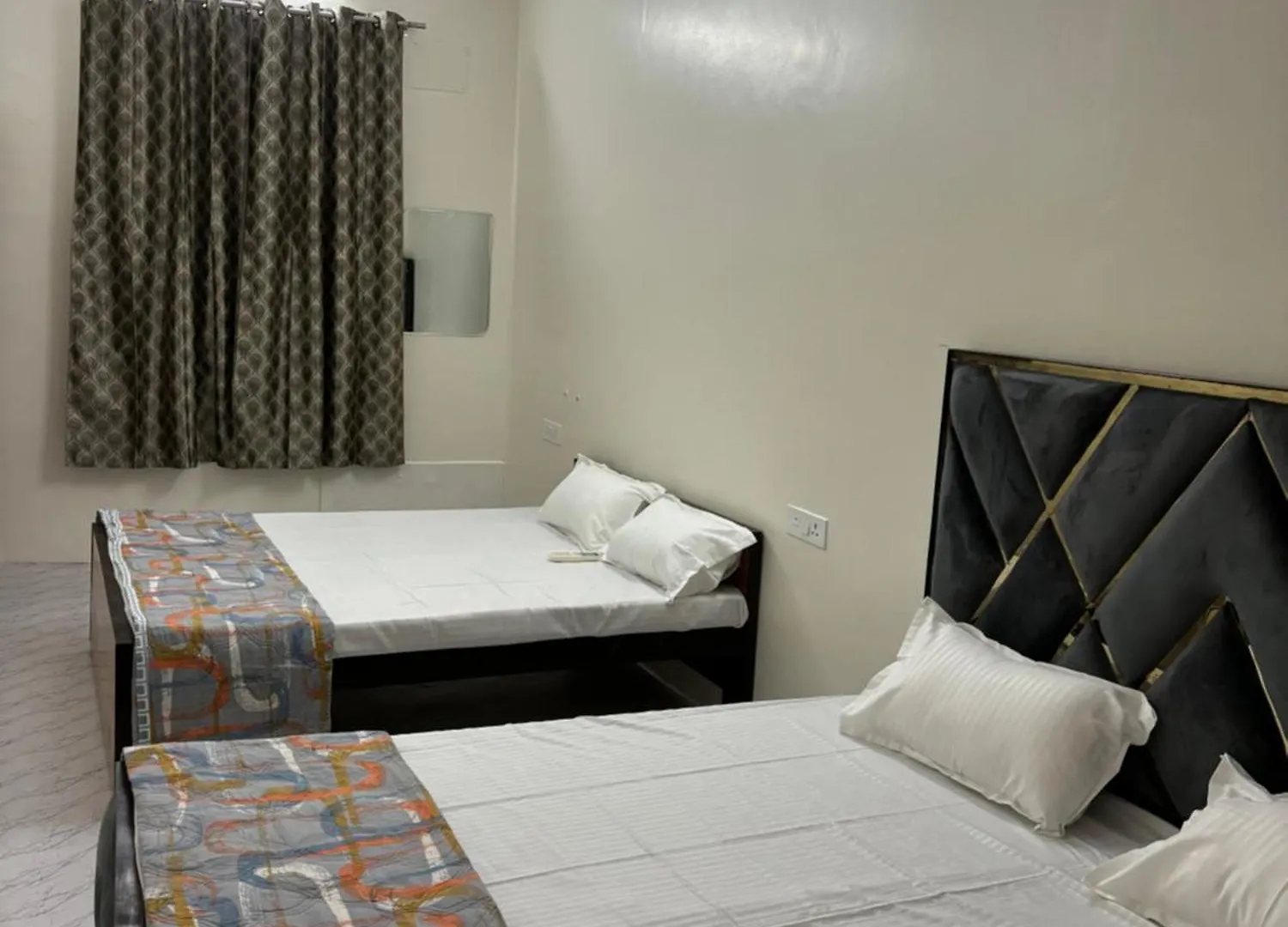Pipewalas House Varanasi Hindistan