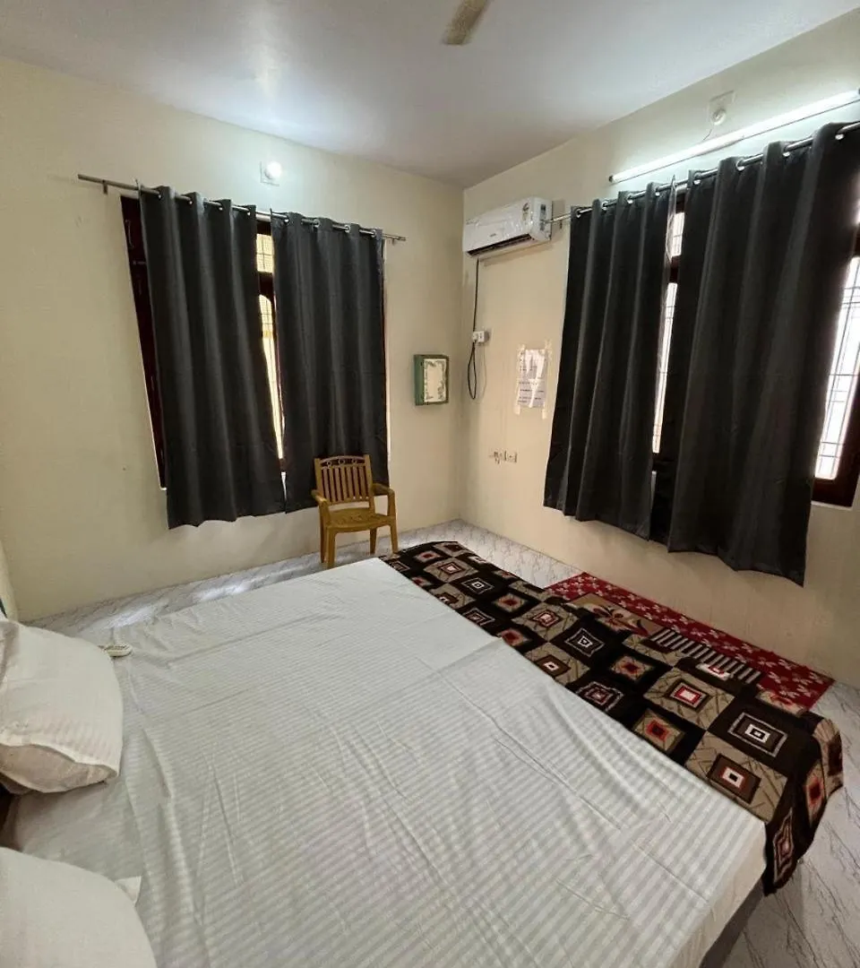 Pansiyon Pipewalas House Varanasi