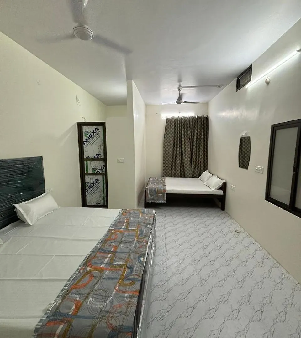 Pansiyon Pipewalas House Varanasi